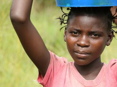 Ngalula, an 11-year-old girl from Kasai, shares her future dreams. She wants leaders to provide solutions to water problems in her community. “Every day, I help my aunt to wash dishes. I also help her to fetch drinking water from the stream.